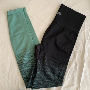 VS Pink Ultimate Workout Leggings